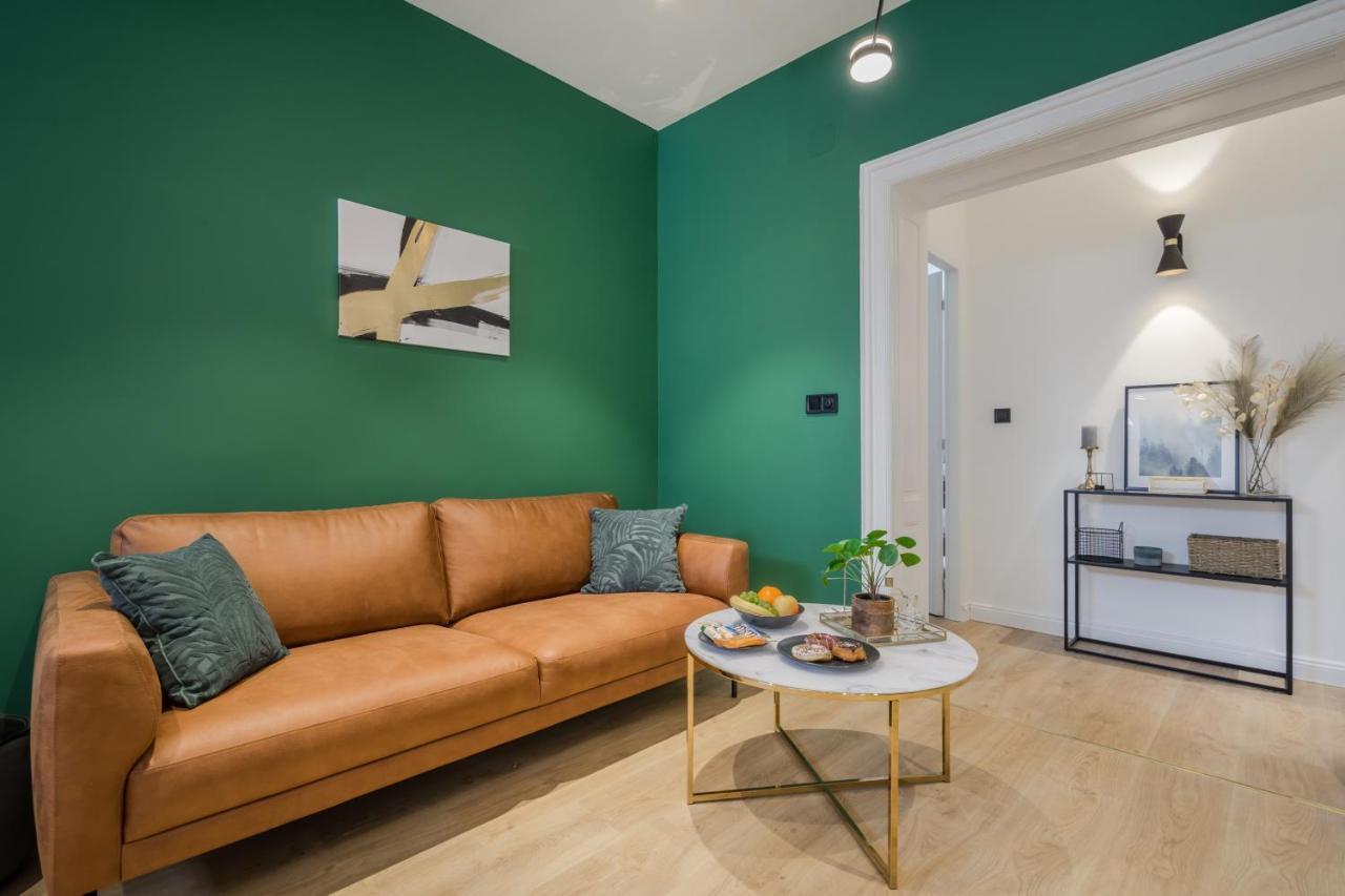 Tilia Luxury Apartment - 3 Bedrooms With Ac Budapest Luaran gambar